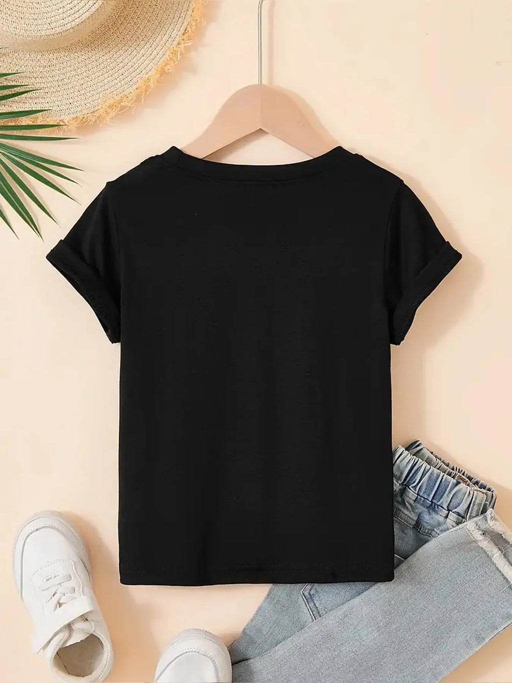 Girls' Short-Sleeve Set: Regular Short-Sleeve Top + Black Leggings Two-Piece Set with Bow Print Pants and Printed Top, Suitable for 4-12 Year Old Children, Casual Wear for Home and Outings