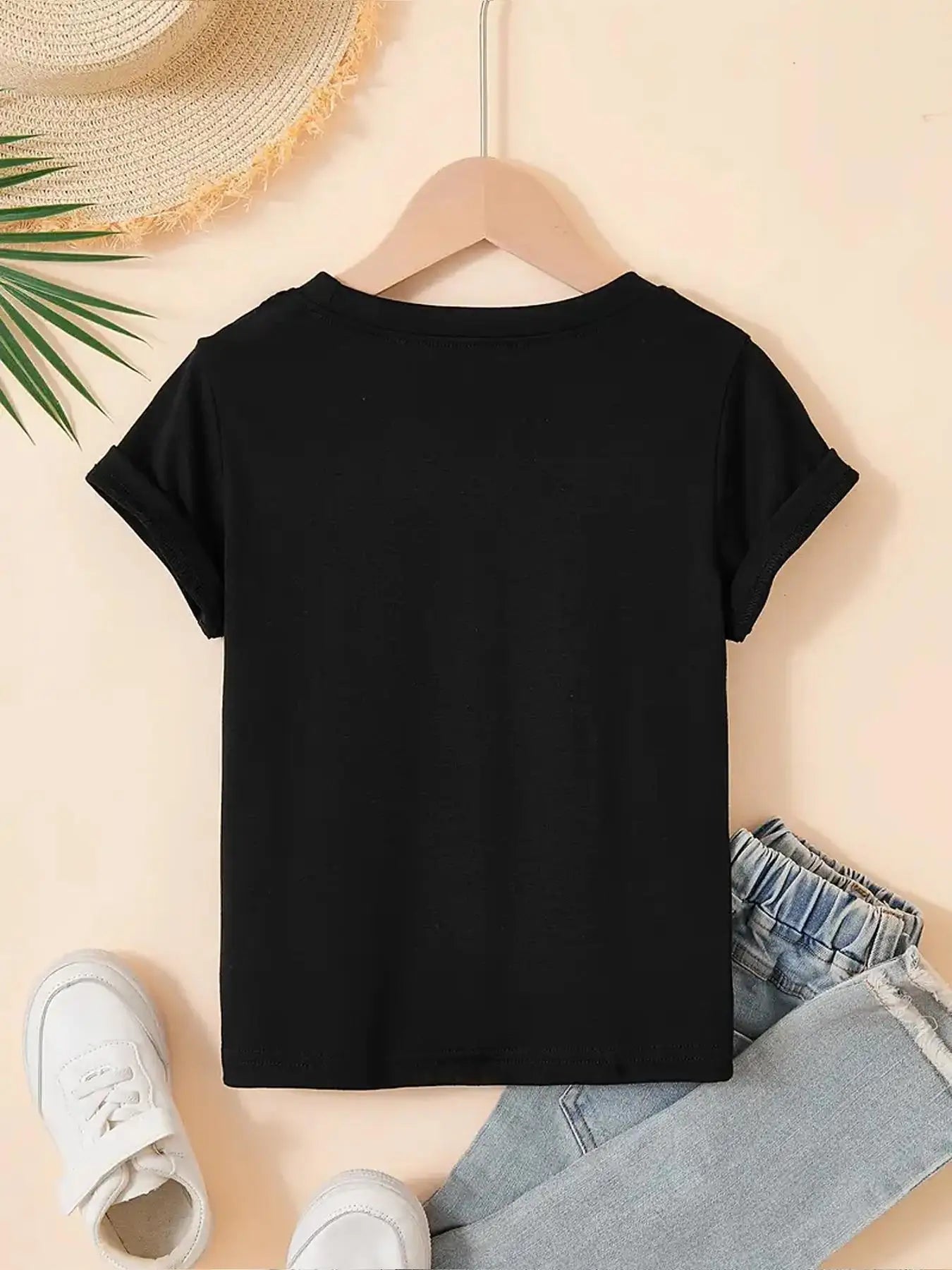 Girls' Short-Sleeve Set: Regular Short-Sleeve Top + Black Leggings Two-Piece Set with Bow Print Pants and Printed Top, Suitable for 4-12 Year Old Children, Casual Wear for Home and Outings